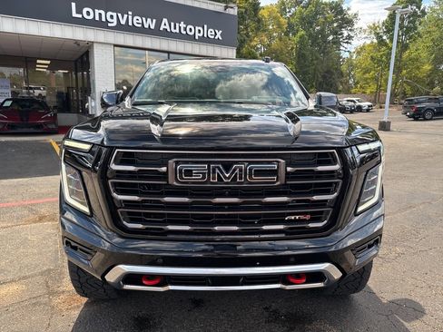 Used 2025 GMC Yukon AT4 Ultimate w/ LPO, Illumination Package image 3