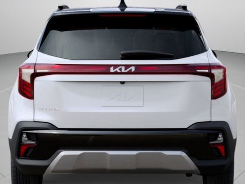 New 2026 Kia Seltos S FWD image 7