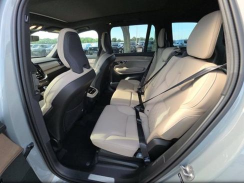 Used 2026 Volvo XC90 B6 Plus AWD/4WD image 7