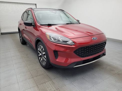 Used 2020 Ford Escape SE Sport image 13