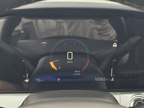 Used 2025 Chevrolet Trax LT w/ Driver Confidence Package FWD image 17