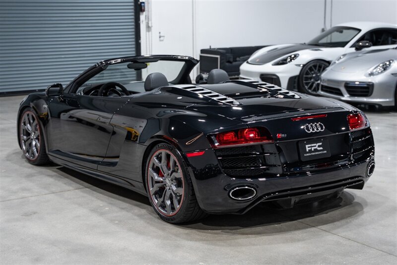 Used 2011 Audi R8 V10 AWD/4WD image 4
