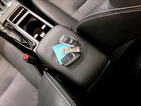 Used 2015 Subaru Crosstrek 2.0i Limited AWD/4WD image 32