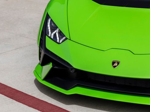 Used 2023 Lamborghini Huracan Tecnica RWD image 22