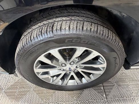 Used 2018 Ford Expedition Limited AWD/4WD image 28