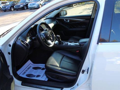 Used 2018 INFINITI Q50 Luxe image 10