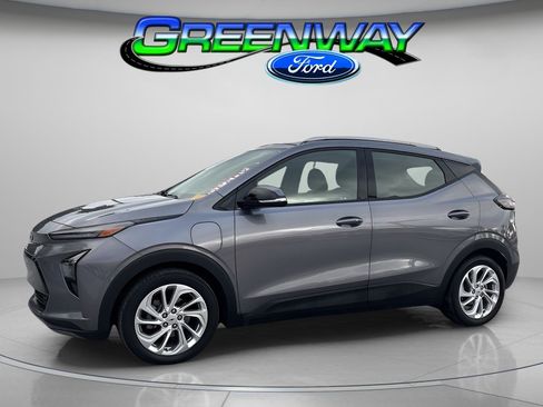 Used 2023 Chevrolet Bolt EUV LT w/ Driver Confidence Package image 1