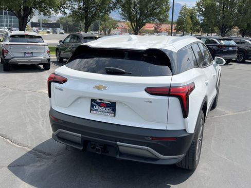 Used 2024 Chevrolet Blazer EV LT AWD/4WD image 8