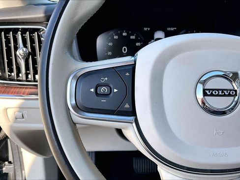 Used 2021 Volvo S60 T5 Momentum image 21