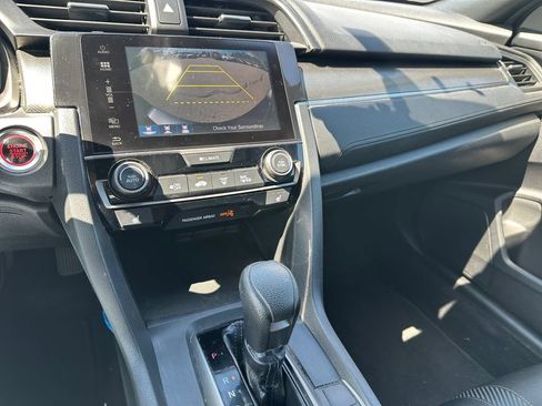 Used 2018 Honda Civic EX image 10