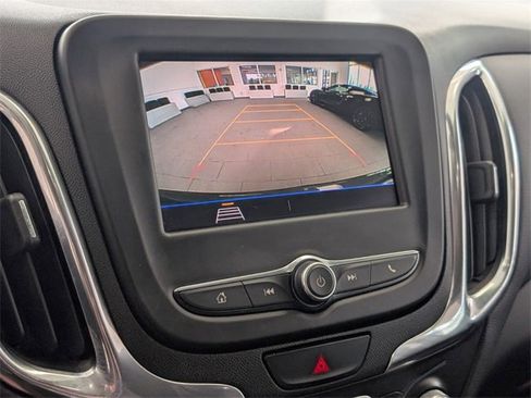 Used 2021 Chevrolet Equinox LT image 19