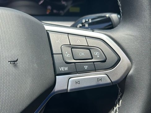 Used 2025 Volkswagen Tiguan S image 13