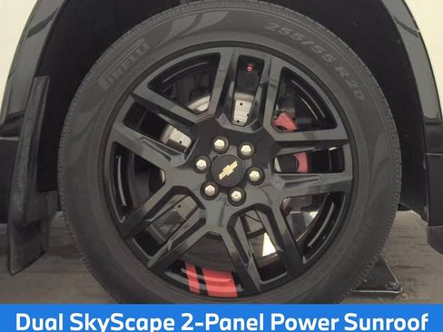 Used 2019 Chevrolet Traverse Premier w/ Redline Edition FWD image 11