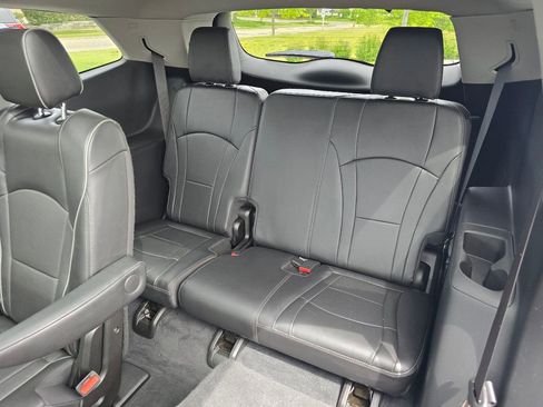 Used 2021 Buick Enclave Avenir w/ Avenir Technology Package AWD/4WD image 25