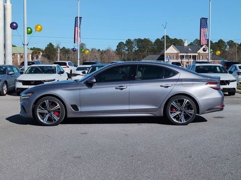 Used 2025 Genesis G70 3.3T Advanced image 8