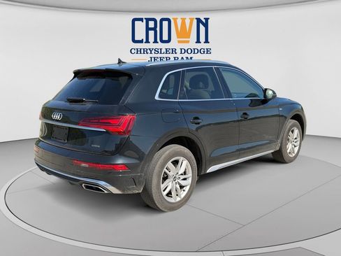 Used 2023 Audi Q5 2.0T Premium w/ Convenience Package AWD/4WD image 3