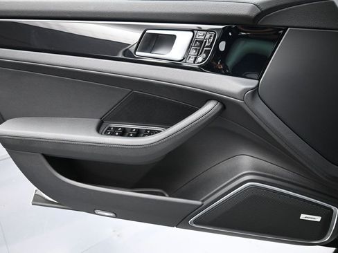 Certified 2021 Porsche Panamera RWD image 23
