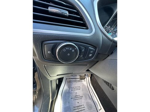 Used 2020 Ford Edge ST-Line w/ Cold Weather Package image 13