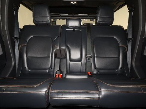 Used 2022 Ford Bronco Badlands w/ Sasquatch Package AWD/4WD image 31