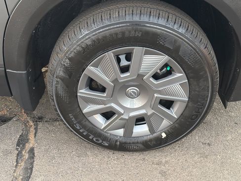 New 2026 Nissan Kicks S image 9