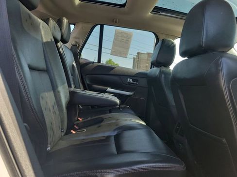 Used 2014 Ford Edge Limited w/ Equipment Group 301A FWD image 29