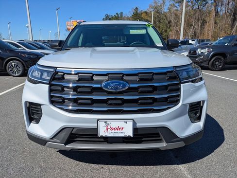 New 2026 Ford Explorer Active image 8