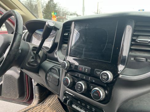 Used 2019 RAM 3500 Big Horn image 14