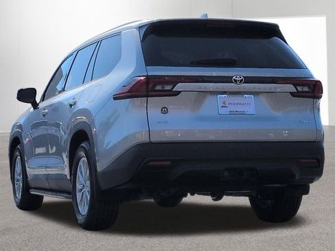 New 2026 Toyota Grand Highlander XLE image 8