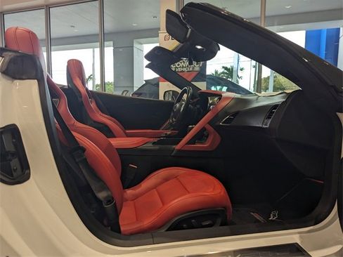 Used 2015 Chevrolet Corvette Z06 w/ 3LZ Preferred Equipment Group image 13