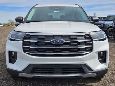 New 2026 Ford Explorer Active w/ Active Comfort Package image 2