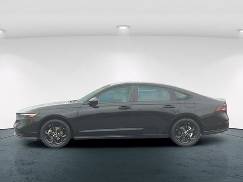 Certified 2025 Honda Accord SE image 3