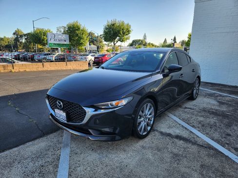 Used 2021 MAZDA MAZDA3 s AWD/4WD image 2