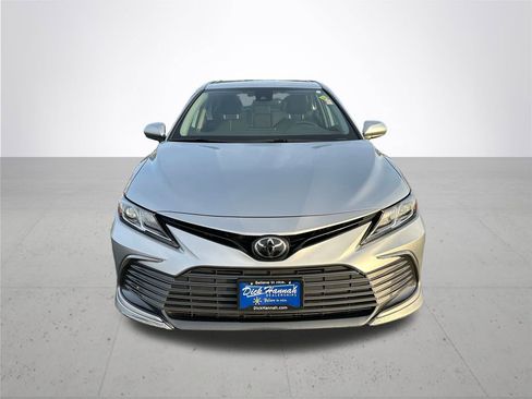 Used 2023 Toyota Camry LE image 3