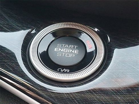 Used 2022 Jeep Grand Cherokee Trailhawk w/ Advanced Protech Group II image 23