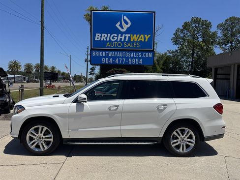 Used 2018 Mercedes-Benz GLS 450 4MATIC w/ Premium Package image 2