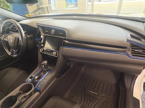 Used 2019 Honda Civic Sport image 29