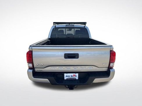 Used 2023 Toyota Tacoma SR5 w/ Technology Package AWD/4WD image 9