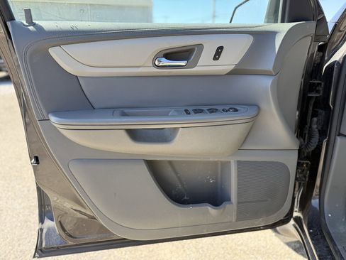 Used 2016 Chevrolet Traverse LS image 5