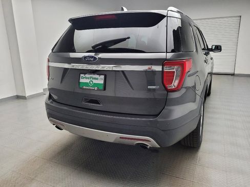 Used 2017 Ford Explorer XLT w/ Equipment Group 202A AWD/4WD image 7