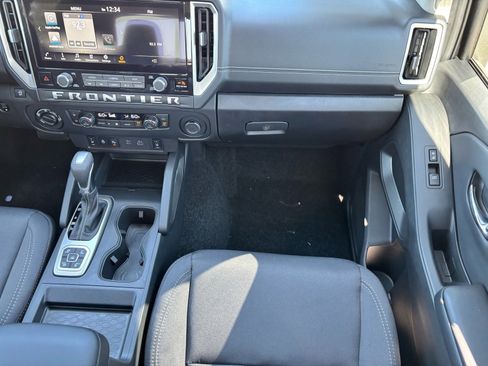 New 2026 Nissan Frontier SV image 17