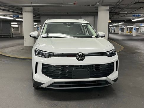 New 2026 Volkswagen Tiguan SE AWD/4WD image 31