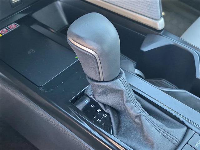 Used 2026 Toyota Camry SE w/ Convenience Package FWD image 12
