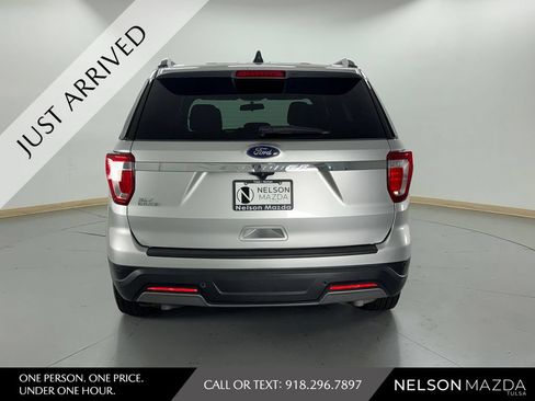 Used 2019 Ford Explorer XLT FWD image 7