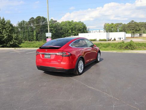 Used 2018 Tesla Model X 100D AWD/4WD image 10