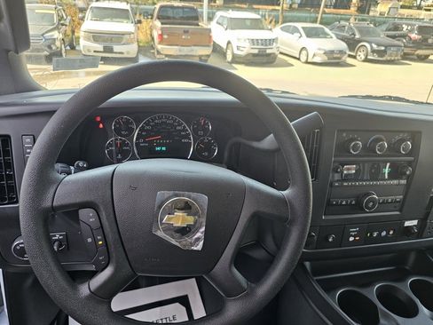 New 2025 Chevrolet Express 3500 w/ Power Convenience Package image 32