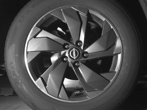 Used 2025 Nissan Rogue SV image 15