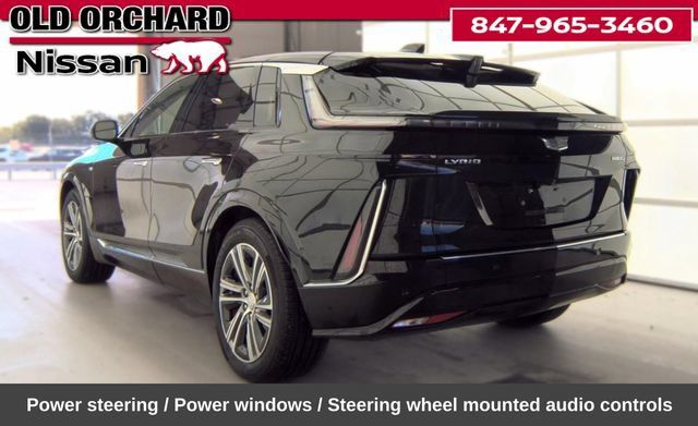 Used 2024 Cadillac Lyriq Luxury AWD/4WD image 6