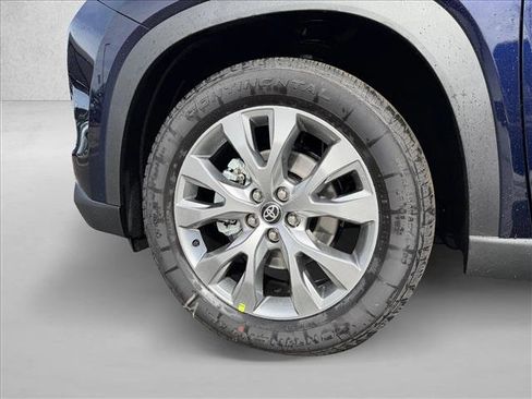 New 2026 Toyota Grand Highlander Limited image 16