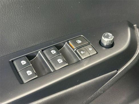 Used 2019 Toyota Highlander Limited Platinum AWD/4WD image 29