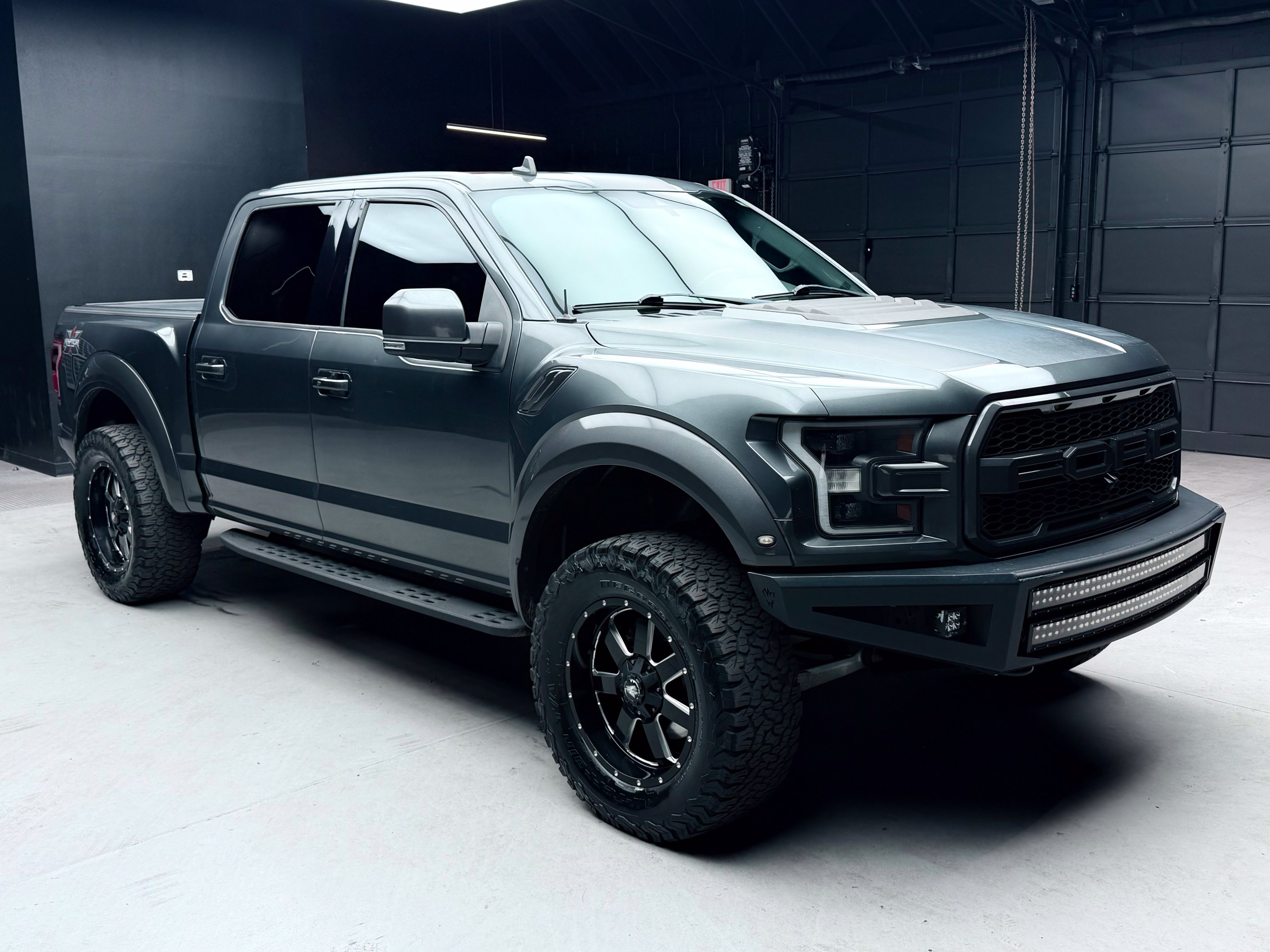 Used 2020 Ford F150 Raptor w/ Equipment Group 802A Luxury AWD/4WD image 9